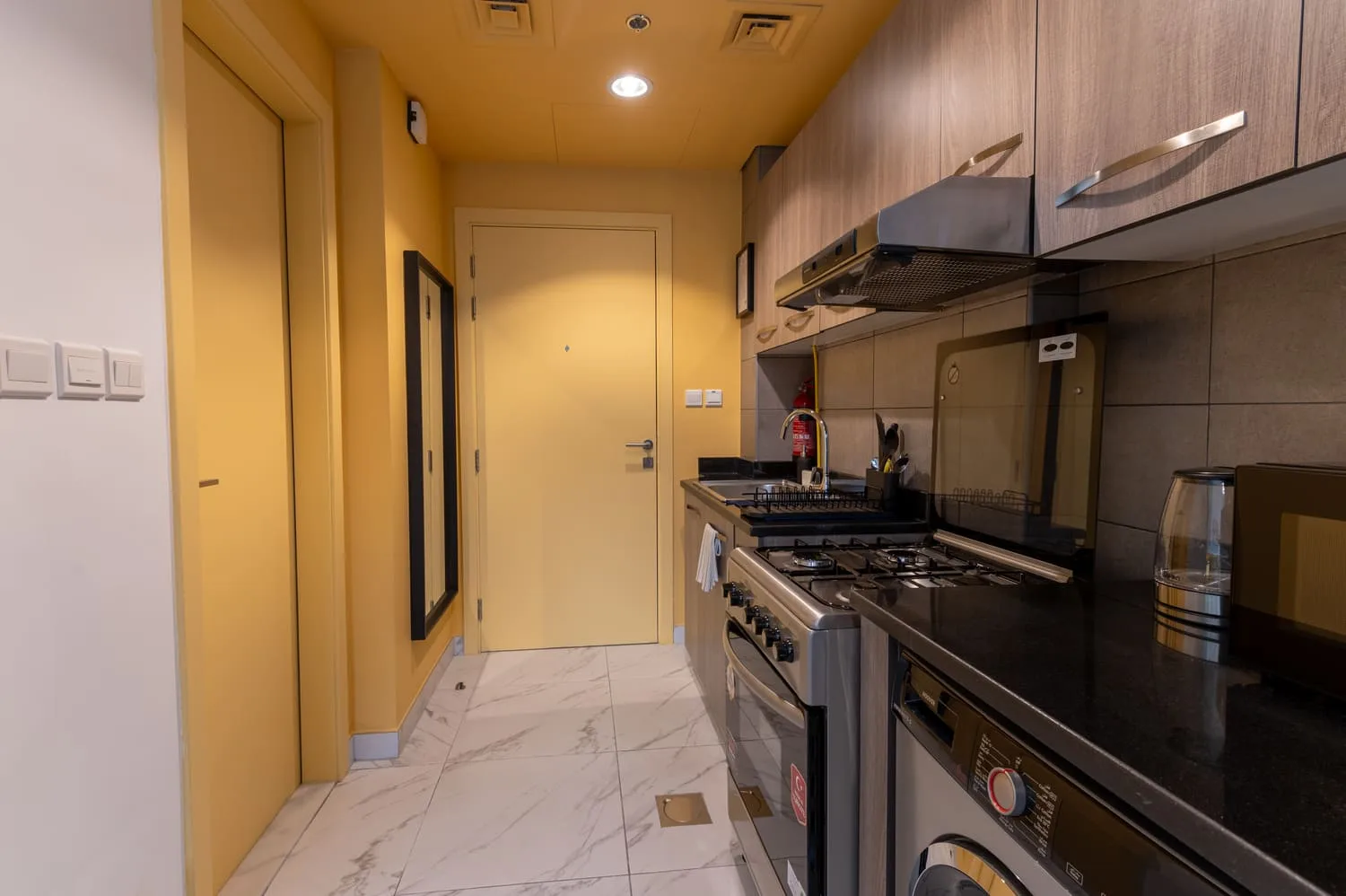Orange Izzzi.LifeMINT Interior