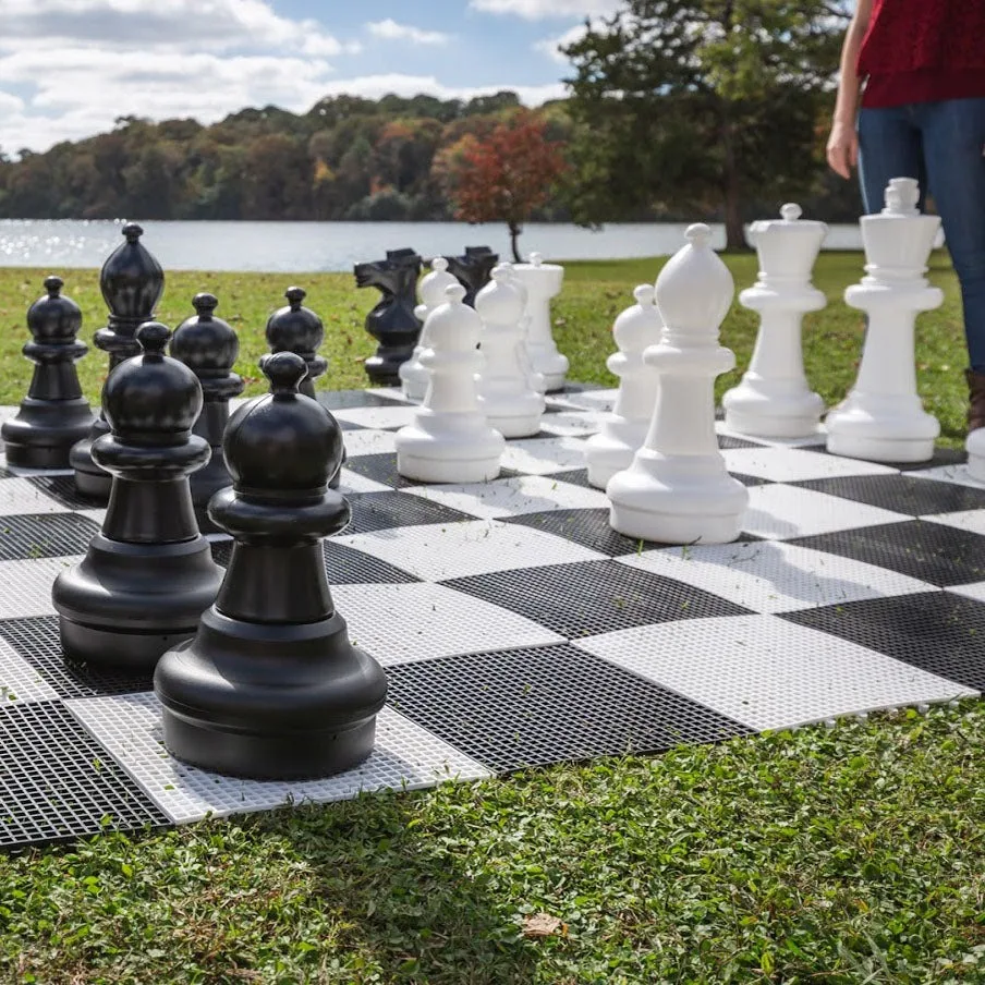 Big Chess amenity image at 25h Heimat