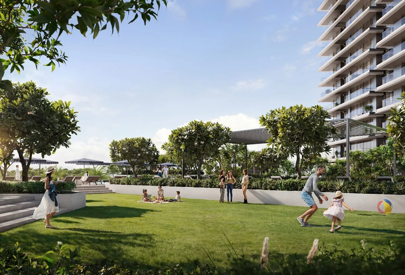 Communal Lawn amenity image at Altan