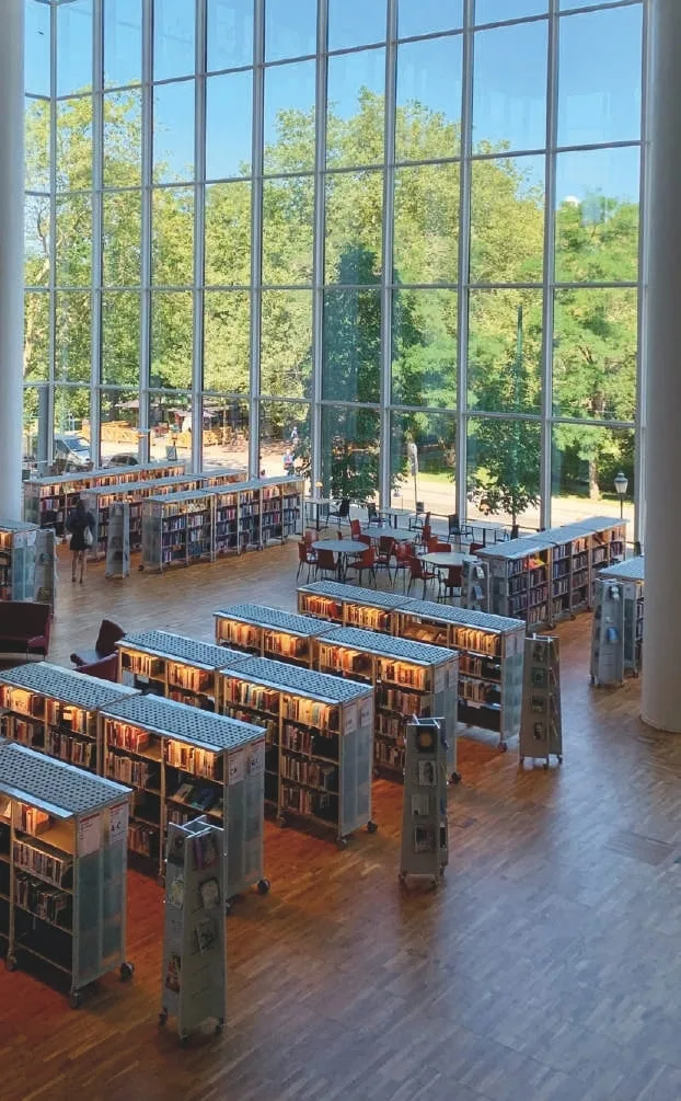 Library amenity image at Altissima
