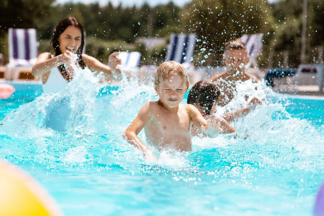 Swimming Pools amenity image at Azizi Arian