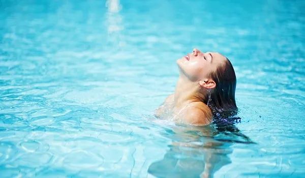 Swimming Pools amenity image at Azizi Wasel