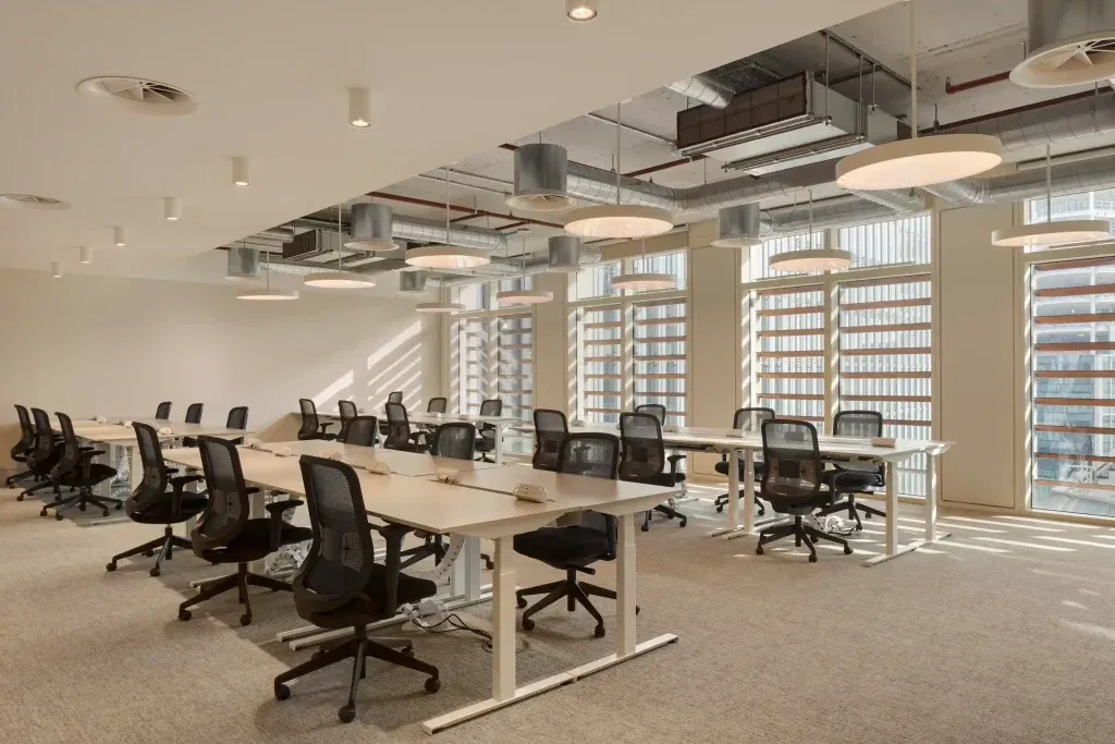 Shared Desk Spaces amenity image at Binghatti Cullinan