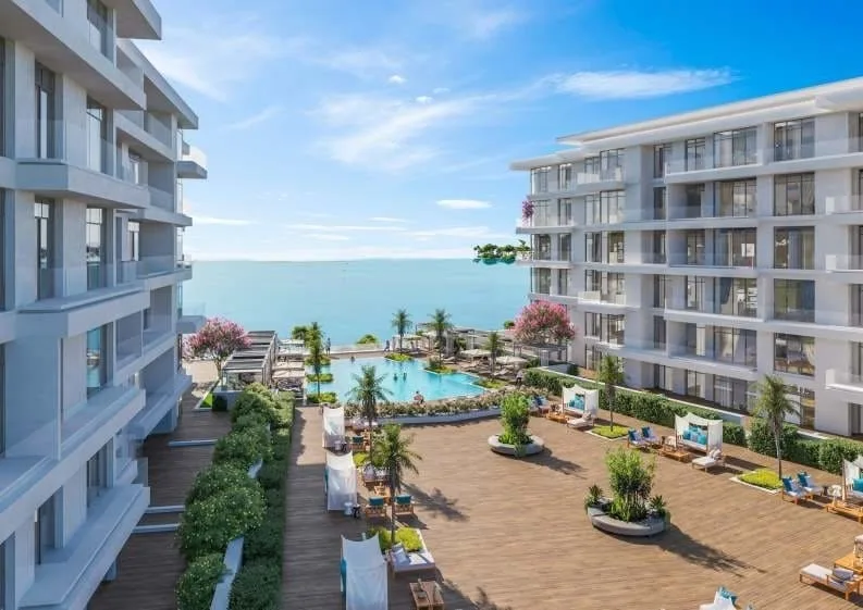 Landscaped Garden amenity image at Blue Pearls