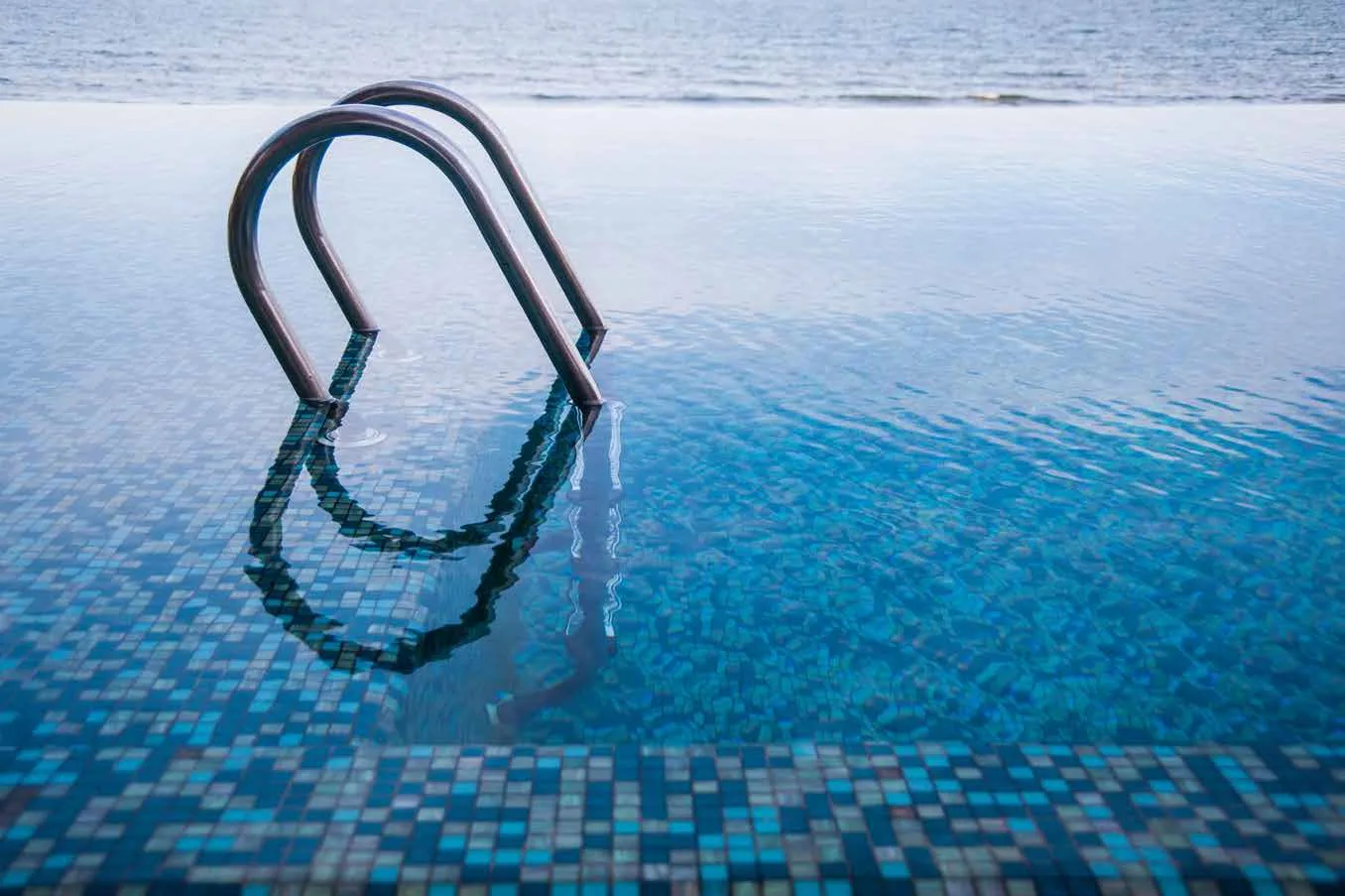 Swimming Pool amenity image at Grand Views