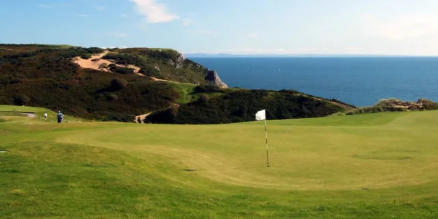 Golf Court amenity image at Vincitore Volare