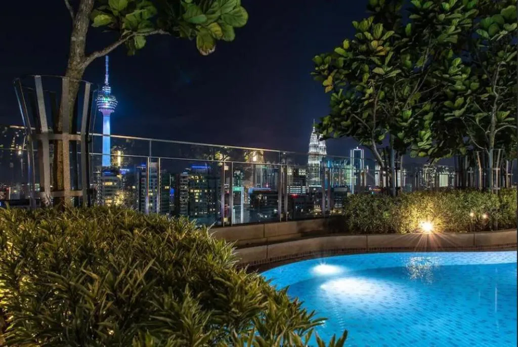 Sky Jacuzzi amenity image at Vincitore Volare