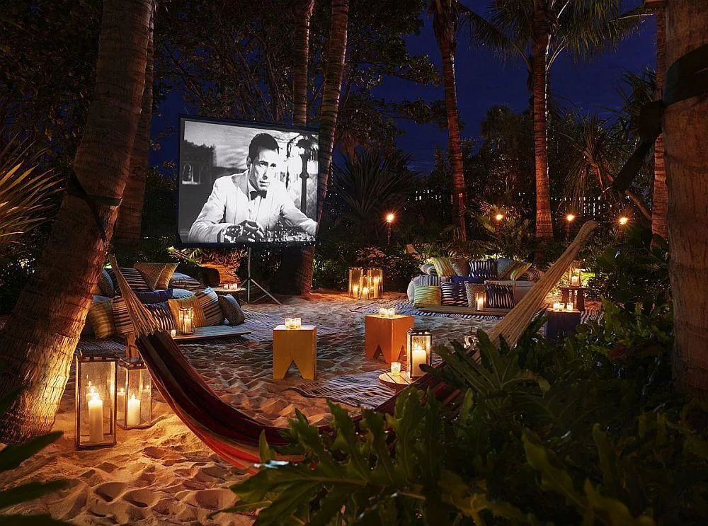 Outdoor Cinema amenity image at Vue by Crystal Bay