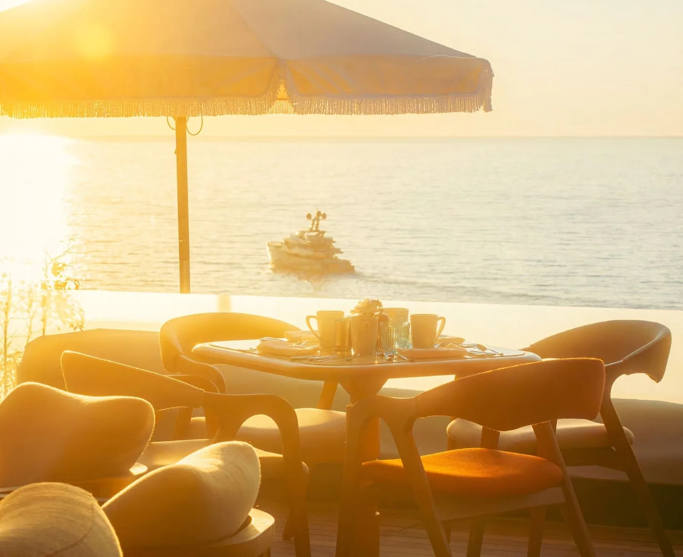 Terrace & Bar amenity image at Fairmont Residences Al Marjan Island