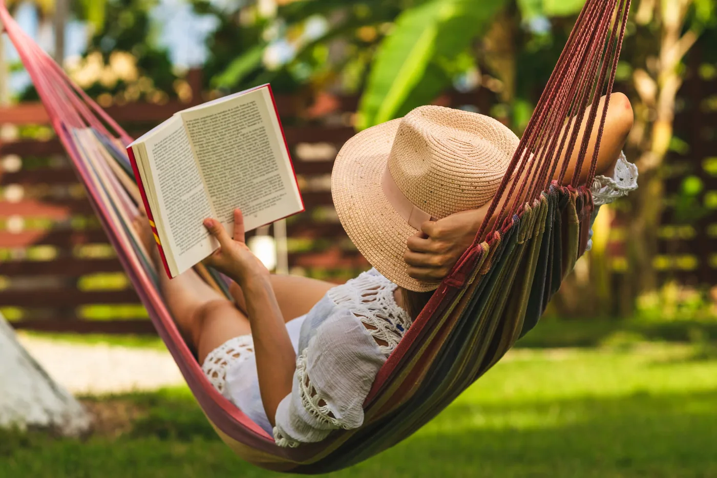 Reading Garden amenity image at Mirasol Mina