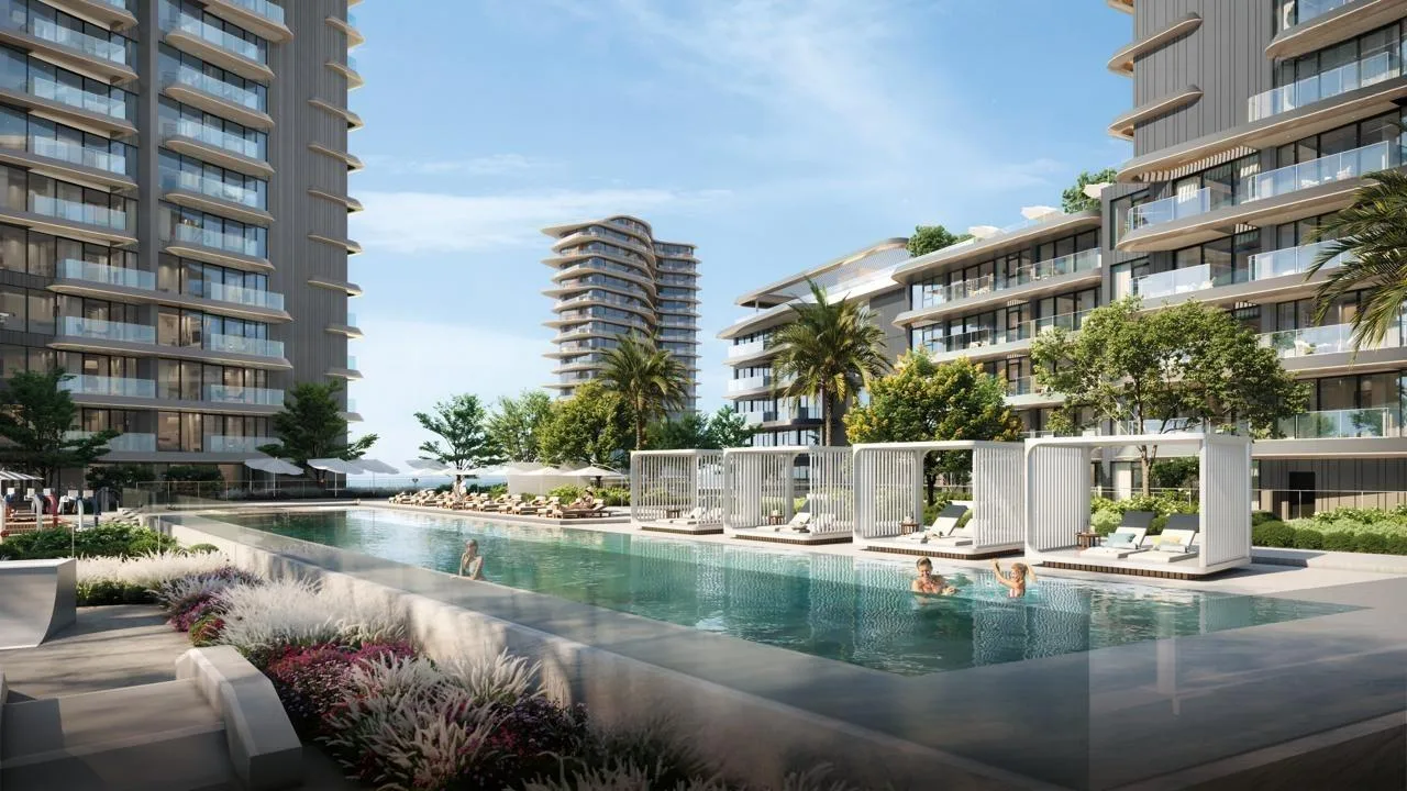 40 M. Infinity Edge Lap Pool amenity image at Solera Downtown Mina